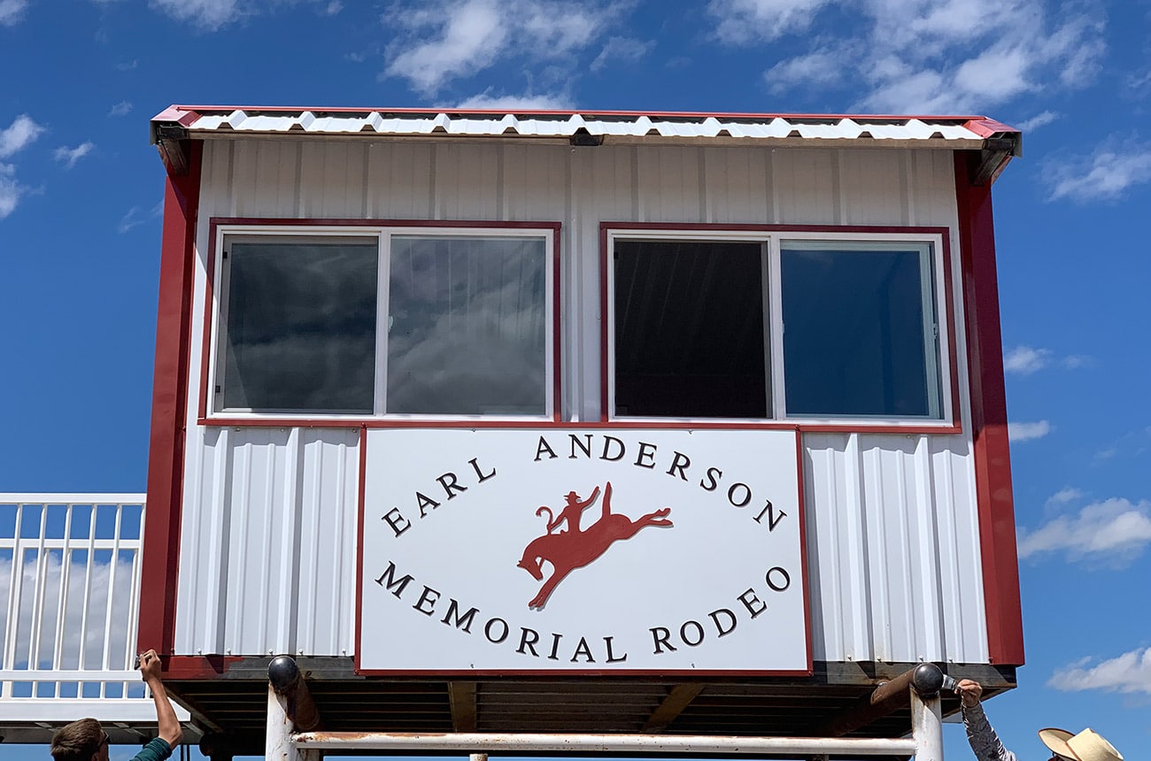 Portable loafing shed as the crows nest at rodeo arena