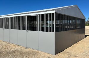 High Quality Metal Building - Multiple Stalls