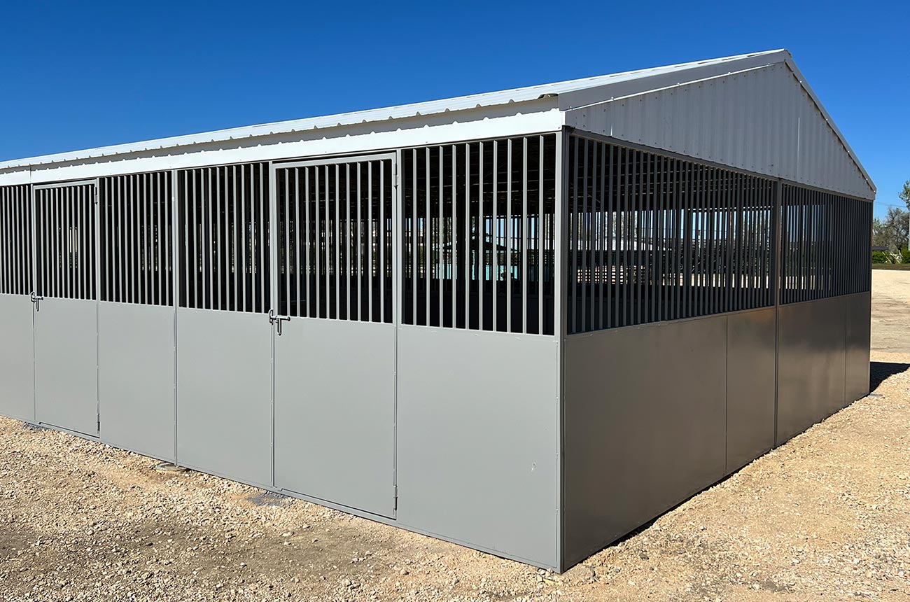 High Quality Metal Building - Multiple Stalls